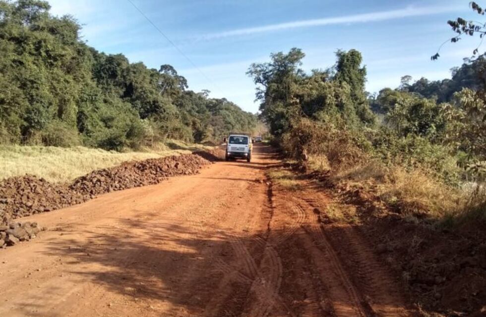 Vialidad Provincial se encuentra en obras sobre la Ruta Provincial N°16