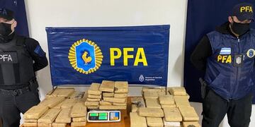 Más de 60 kilos de marihuana fueron incautadas en Eldorado.