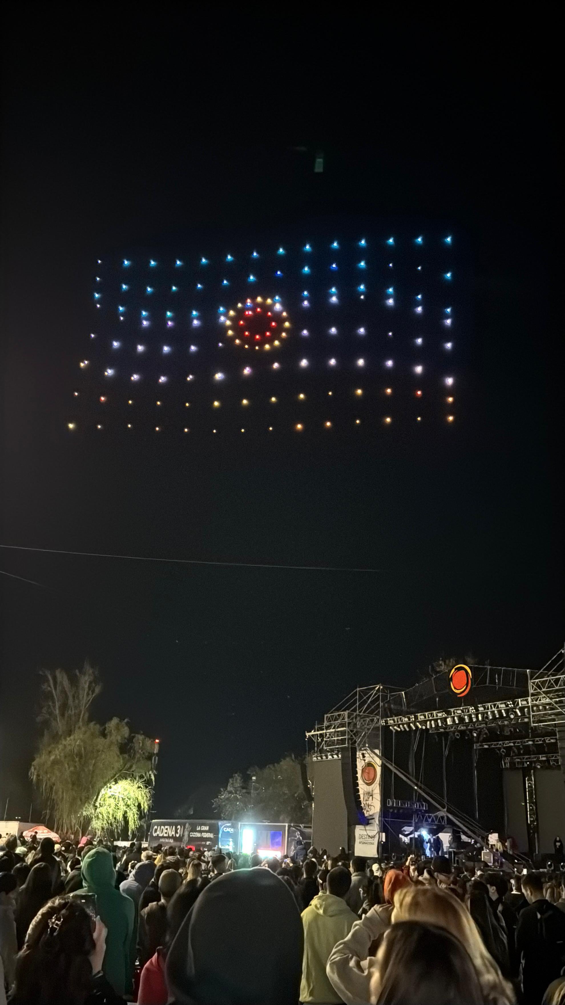 Villa Carlos Paz cerró la primavera con un innovador show de drones