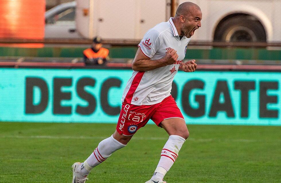 Santiago Silva, feliz por poder volver a jugar: “Se hizo justicia”