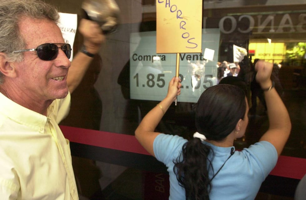 Crisis 2001: qué fue el corralito y cómo se comunicó