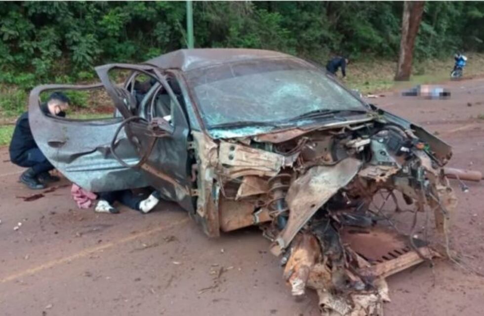 Un conductor lucha por su vida tras un accidente en Apóstoles