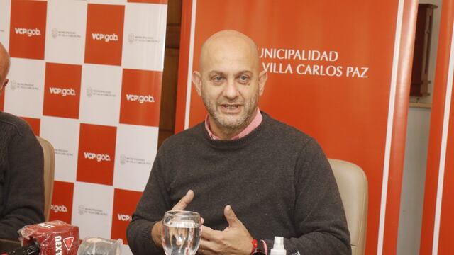 El intendente, Daniel Gomez Gesteira, presentó el programa de transición energética.