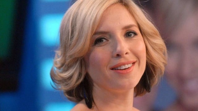 A los 49 años, Carla Peterson se declaró fan del verano en microbikini y al natural