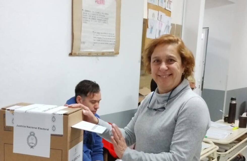 Elecciones 2023 en Tres Arroyos: Votó Carmen Merlo