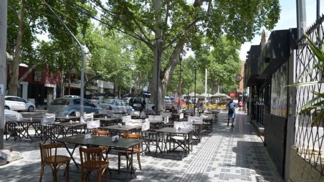 Desde la Unión de Trabajadores Hotelkeros y Gastronómicos le enviaron una carta al gobernador Suarez advirtiendo sobre la dificil situación que atraviesa el sector. Gentileza MendoVoz