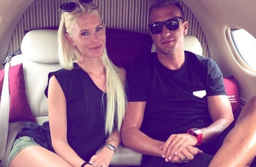 Las publicaciones de la novia de Maxi López, Daniela Christiansson, en medio del escándalo de Wanda Nara