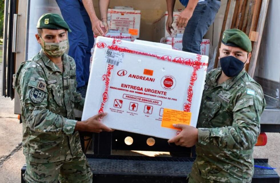 Sputnik V: ingresaron 10.800 nuevas dosis para proseguir vacunando a mayores de 80 años