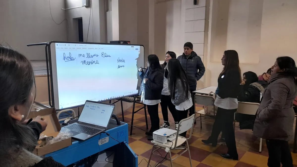 De acuerdo a lo establecido en el Anuario Escolar, del 25 al 29 de agosto se desarrolla en Jujuy la Semana de la Educación Digital 2025.