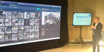 El intendente Pablo Javkin señaló que el sistema emite alertas automáticas.