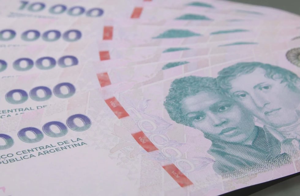 Aguinaldo Junio 2025: ¿tengo derecho a cobrarlo si trabajo en negro?
