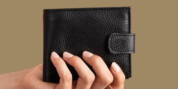 Ni estampas religiosas ni monedas chinas: los objetos que deberás colocar en la billetera para atraer abundancia.