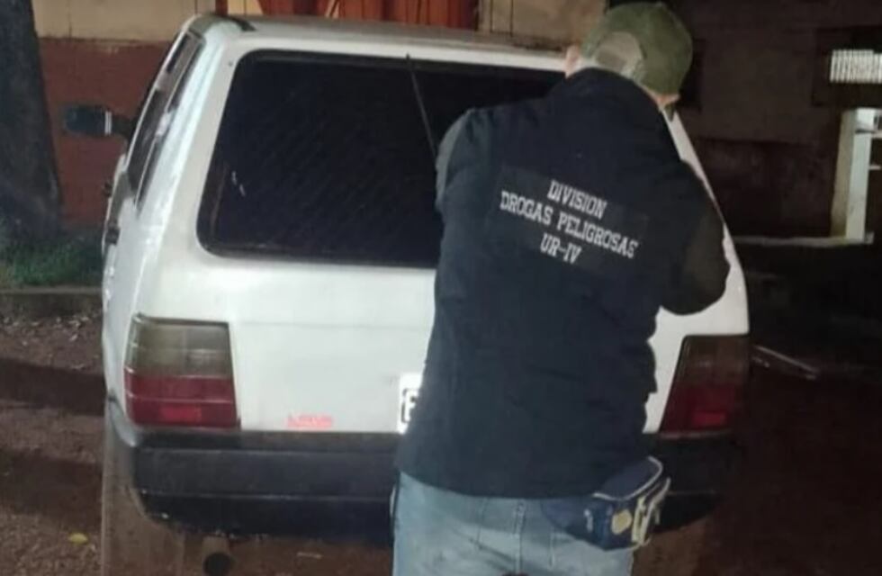 Recuperan un automóvil robado en Capioví