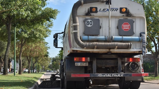La barredora, uno de los servicios municipales
