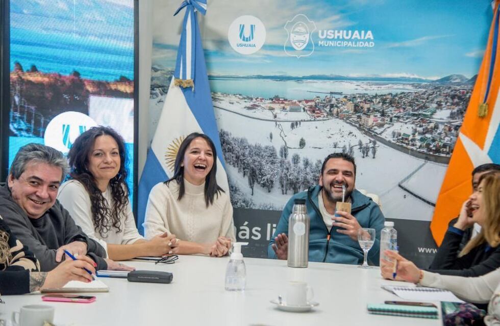 Vuoto participó de la reunión de la Comisión del Museo de la Escuela N° 1