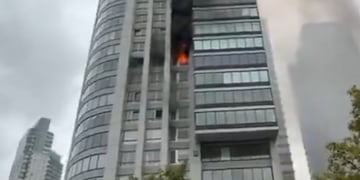 Incendio en una torre de Puerto Madero (Captura de video).