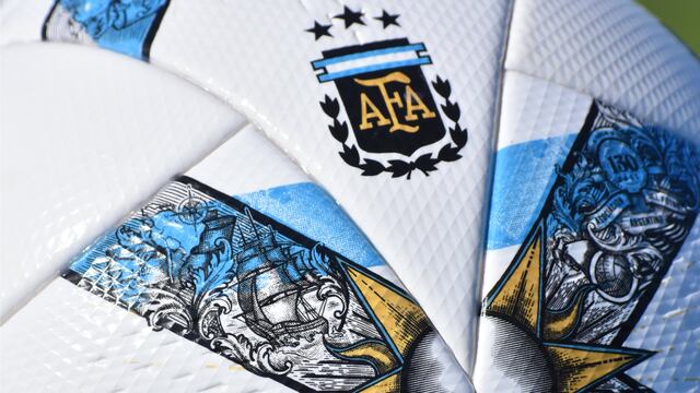 La Argentum 1893 para la Copa de la Liga (Adidas)