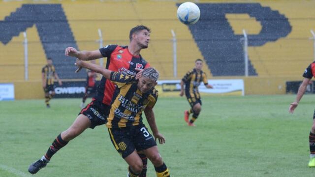 Sporting superó 3 a 1 a Olimpo en el debut.