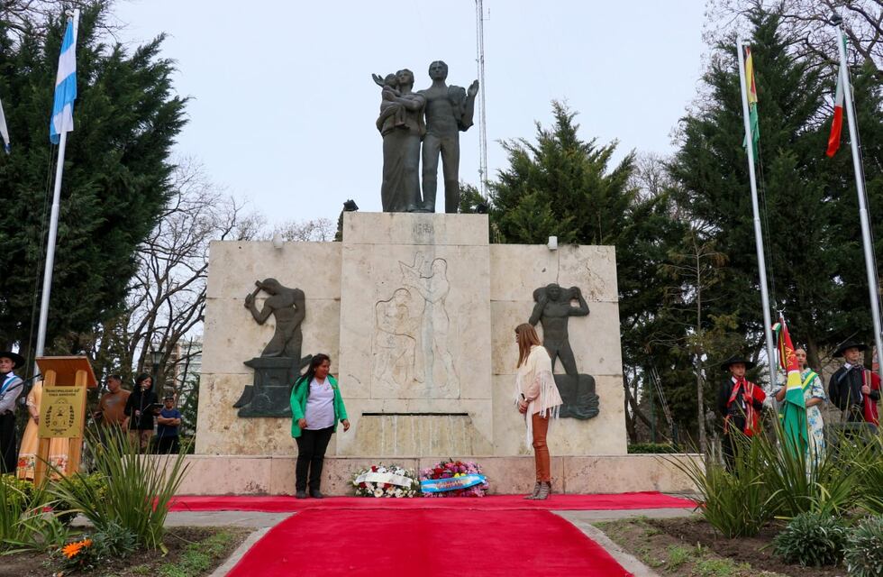 Acto Oficial por el Día del Inmigrante