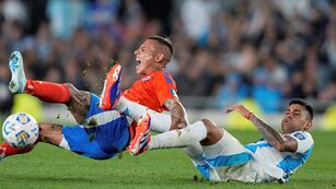 Bestial. El momiento de la Selección Argentina, y del Cuti Romero (Foto: AP).