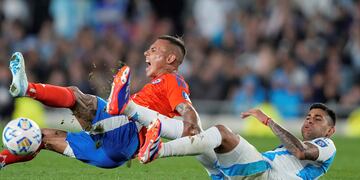Bestial. El momiento de la Selección Argentina, y del Cuti Romero (Foto: AP).