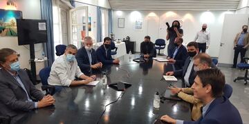 Pretenden un crecimiento del sector con inversiones en la refinería, para un desarrollo sostenido en el tiempo que genere trabajo y riqueza para Mendoza.