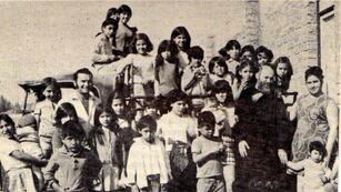 Con base en testimonios sobre milagros obrados por su intercesión, avanza a pasos firmes el proceso de beatificación del padre Tarcisio Rubín (a la derecha).