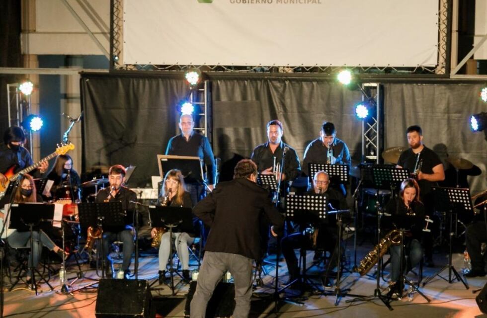 Este domingo se presenta la RP Big Band.