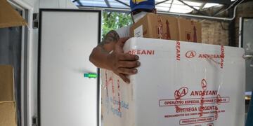 Comienza la distribución de 406.800 vacunas Sinopharm a todo el país.