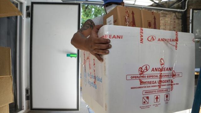 Comienza la distribución de 406.800 vacunas Sinopharm a todo el país.