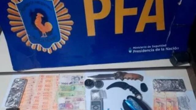 Dos detenidos por narcomenudeo bajo la fachada de Uber en Posadas.