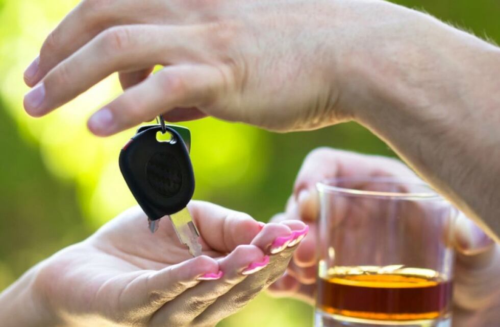 En Año Nuevo si vas a manejar no tomes alcohol
