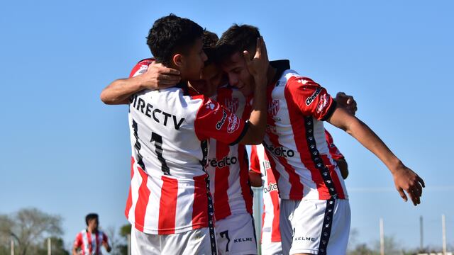 Instituto le ganó a Camioneros y se quiere prender en Liga Cordobesa.
