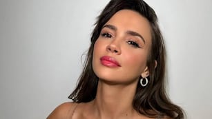 Celeste Cid conquista las redes sociales con sus looks.