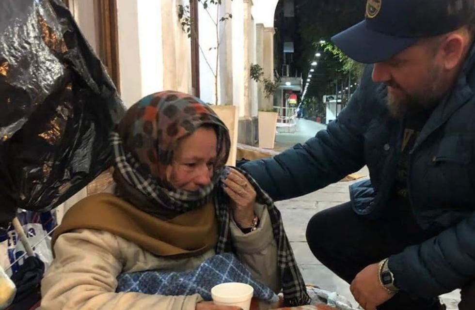 “Un tatuaje por una sonrisa” busca acercar la Navidad a las calles de Córdoba