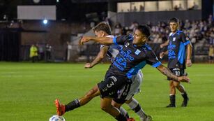 Racing lo pierde ante All Boys y se quedó con 10, por la expulsión de Lucas Flores (3). La pasa mal la Academia (Prensa Racing).