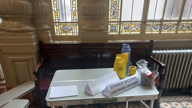 La "oficina" del senador nacional José María Carambia.