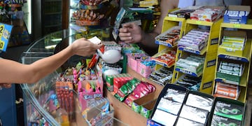 Dos mujeres rompieron un kiosco en Río Negro luego de pelearse. (Imagen ilustrativa).