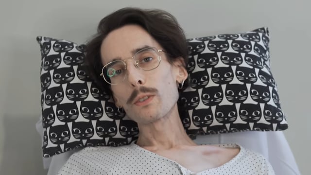 El desgarrador relato de un conocido influencer tras revelar que padece cáncer: “No olvides vivir”.