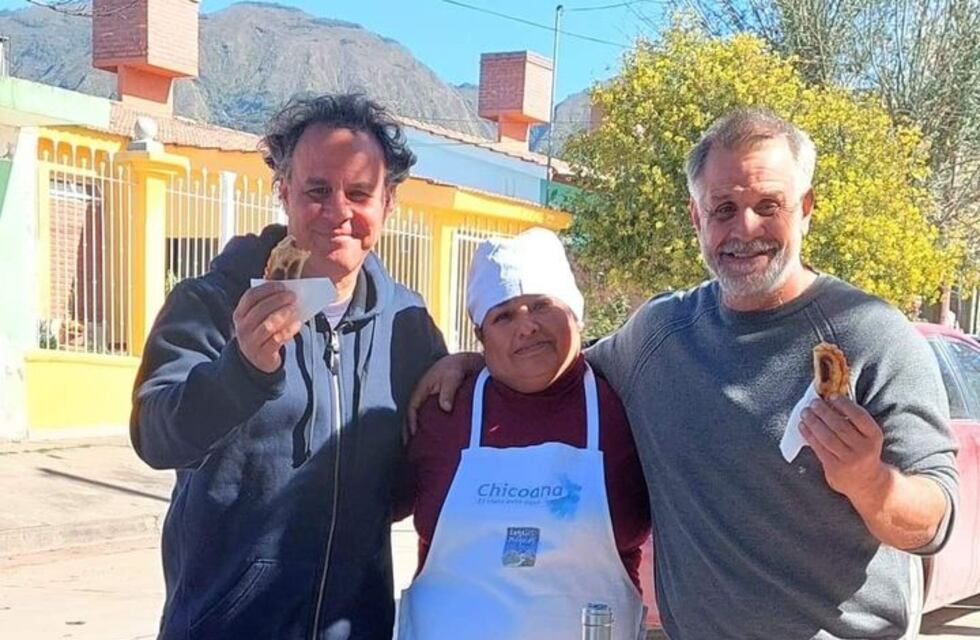 Los hermanos Petersen sorprendieron con su visita a Gloria Aguirre, la embajadora de las empanadas de Salta