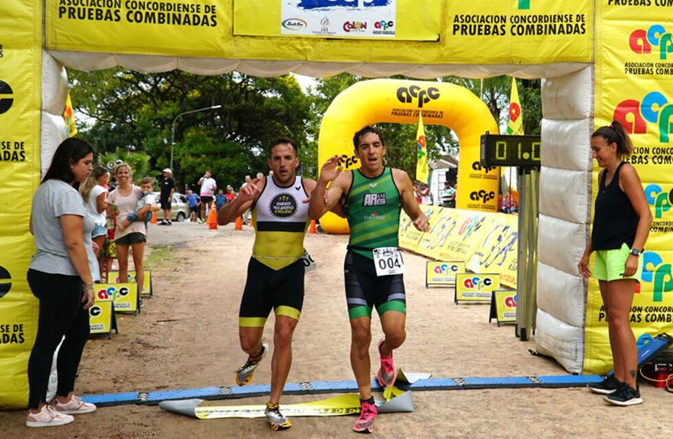 Colón fue sede de la tercera edición del Triatlón “Jeep” Costa del Río Uruguay