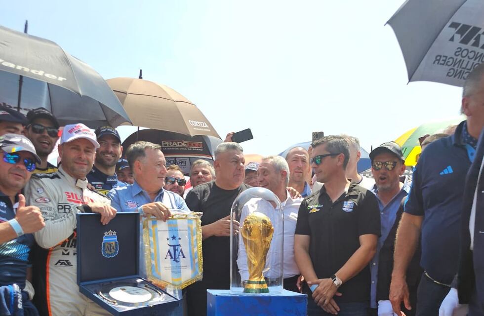 Dos pasiones, el TC y el fútbol se unieron en Rafaela