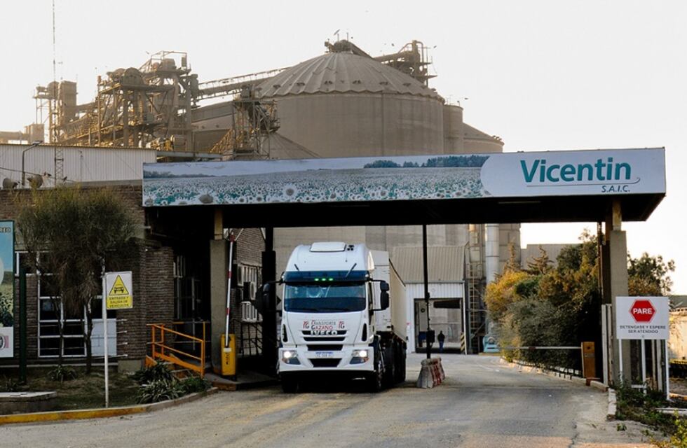 Vicentin presentó nueva propuesta de pago en dólares para saldar su deuda