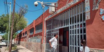 La institución sufrió ocho robos en poco más de 30 días.