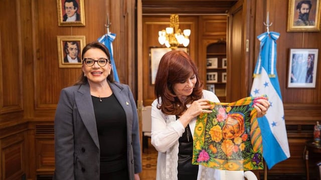 Cristina Kirchner se reunió con la presidenta de Honduras, Xiomara Castro, en el Senado (Foto: Prensa CFK)