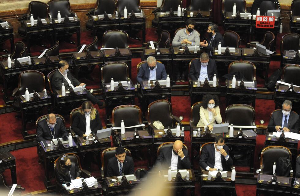 Presentaron un proyecto para reducir la jornada laboral en todo el país sin bajar salarios