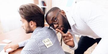 El Día de los Inocentes se celebra cada 28 de diciembre y tiene como objetivo hacer bromas a las personas, pero ¿a qué se debe este origen?