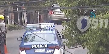 La Policía detuvo a una pareja que había robado una rueda de auxilio.