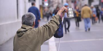 POBREZA E INDIGENCIA. Se conocerán los índices el próximo mes (LaVoz/Archivo).