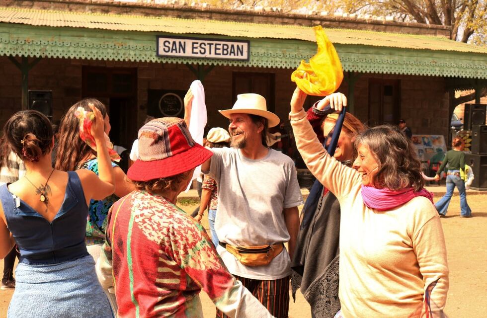 La Feria de la Estación de San Esteban festeja sus nueve años con una gran fiesta